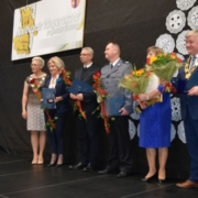 c254004b2125d54e936f8991ae1e4c44 M