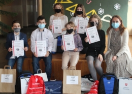 Laureaci I i III miejsca oraz wyróżnieni SP Borowa