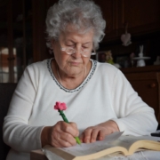woman 7787701 1280