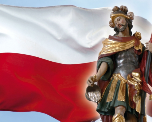 św. Florian na tle flagi RP